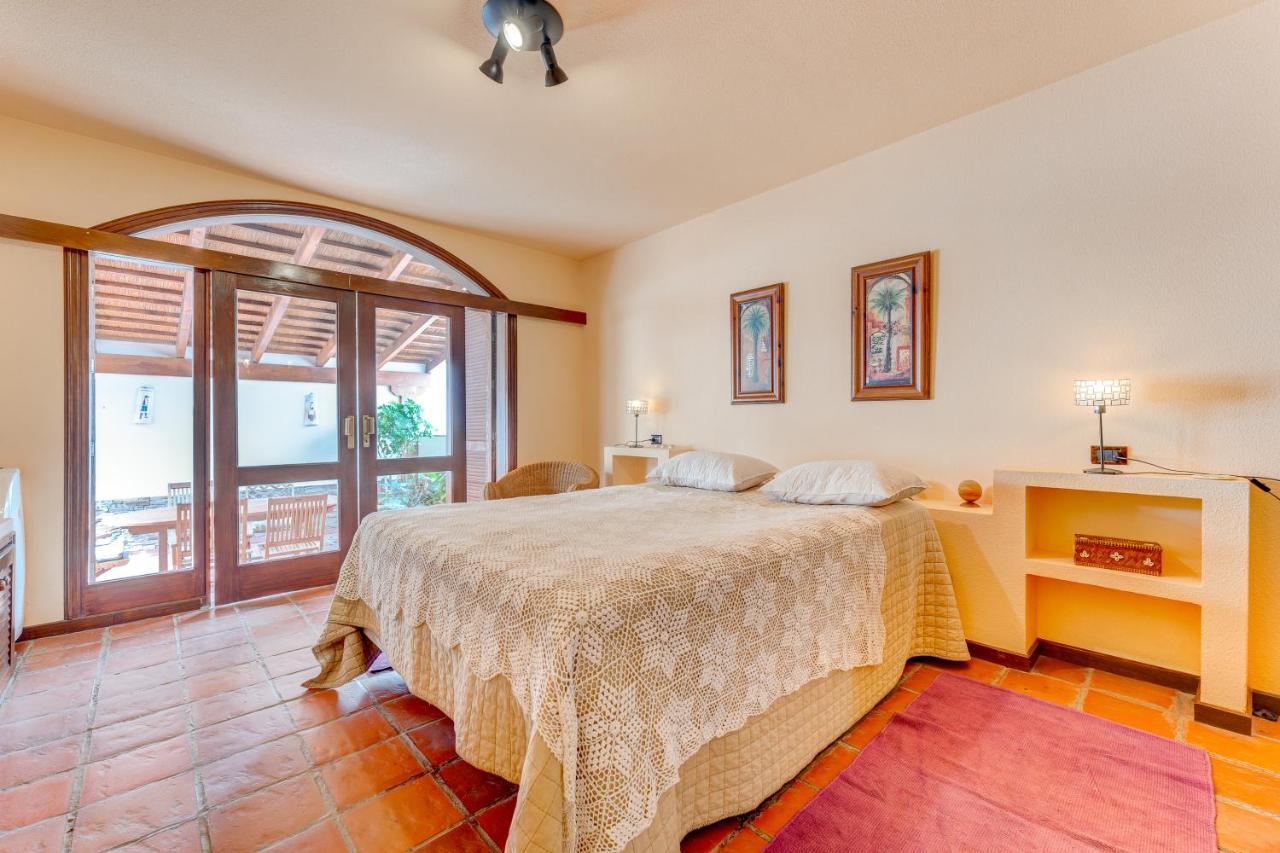 Buenavista Panoramic Villa In Costa Adeje Exteriör bild